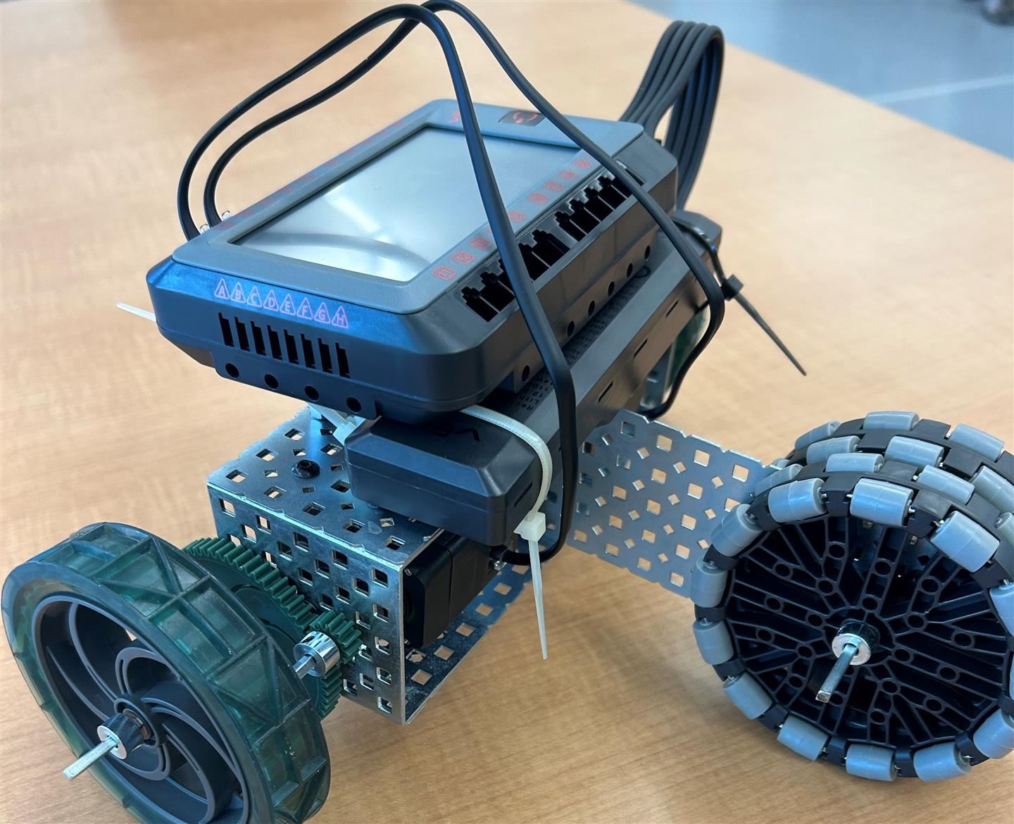 tug of war robot tug of war robot